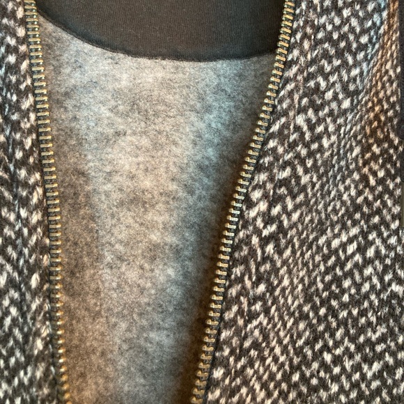 Gap Black and White Hooded Jacket Sz M - Picture 3 of 5